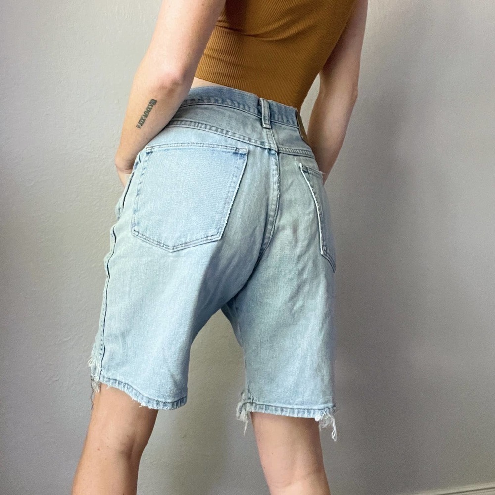 Vintage 1990's Wrangler Silver Edition Naturally Distressed Bermuda Dad Shorts - Picture 3 of 5